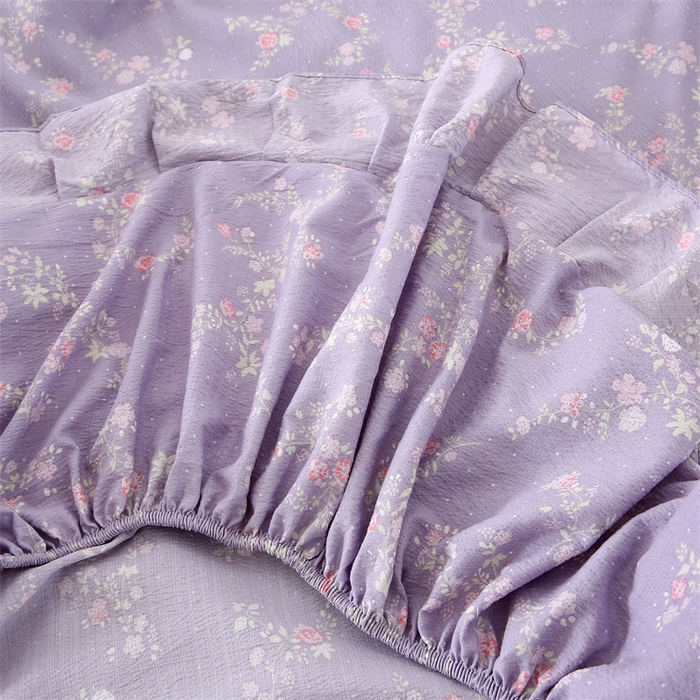 91家纺网 家纺一手货源 找家纺 乐逸家纺 2026新款A类母婴级韩系爆款花边款碎花床笠三件套四件套 韩系花边款床笠倾心紫