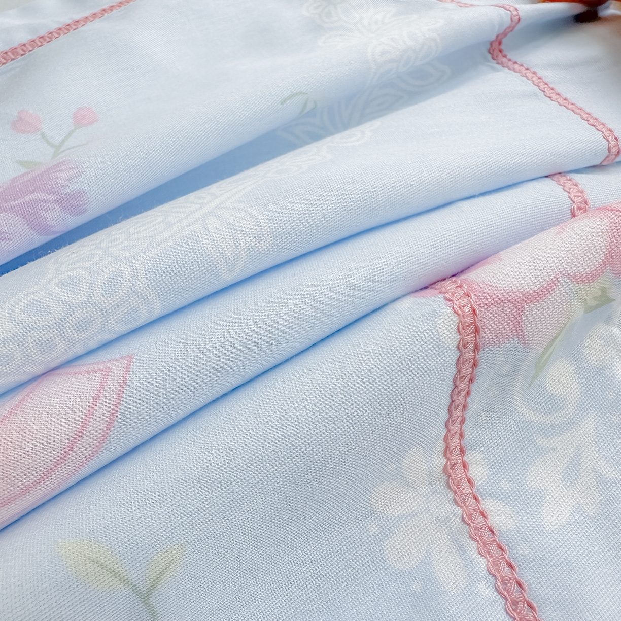 91家纺网 家纺一手货源 找家纺 侯先生家纺 2026爆款全棉一字绣吊边床单款纯棉100%四件套印花百分百（喷气高品质）  莫兰朵