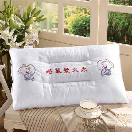 91家纺网 家纺一手货源 找家纺 （总）锦绣万家 决明子儿童枕绣花款30*50cm