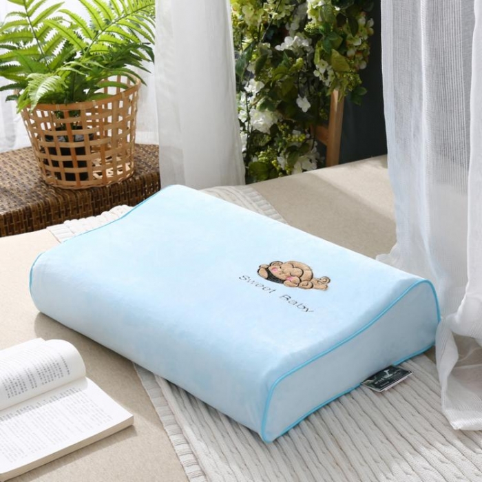 91家纺网 家纺一手货源 找家纺 泰国天然乳胶枕头成人款40*60平面按摩款刺绣枕头