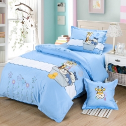 兴莉家纺 全棉加厚绣花四件套小小三剑客蓝