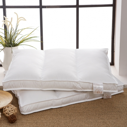 乐享生活 超柔纤维枕芯横条超柔纤维枕