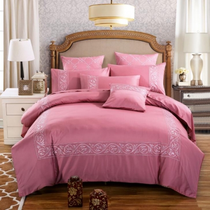 91家纺网 家纺一手货源 找家纺 兴美佳家纺  欧式60s贡缎长绒棉刺绣四件套