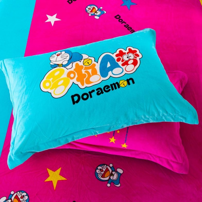 91家纺网 家纺一手货源 找家纺 漫调家纺 温暖舒适水晶绒四件套多啦A梦