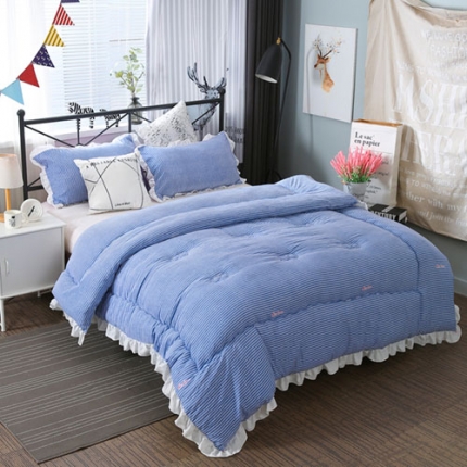 91家纺网 家纺一手货源 找家纺 畅畅家纺 韩版荷叶边时尚小清新条纹水洗棉冬被  小清新豆沙
