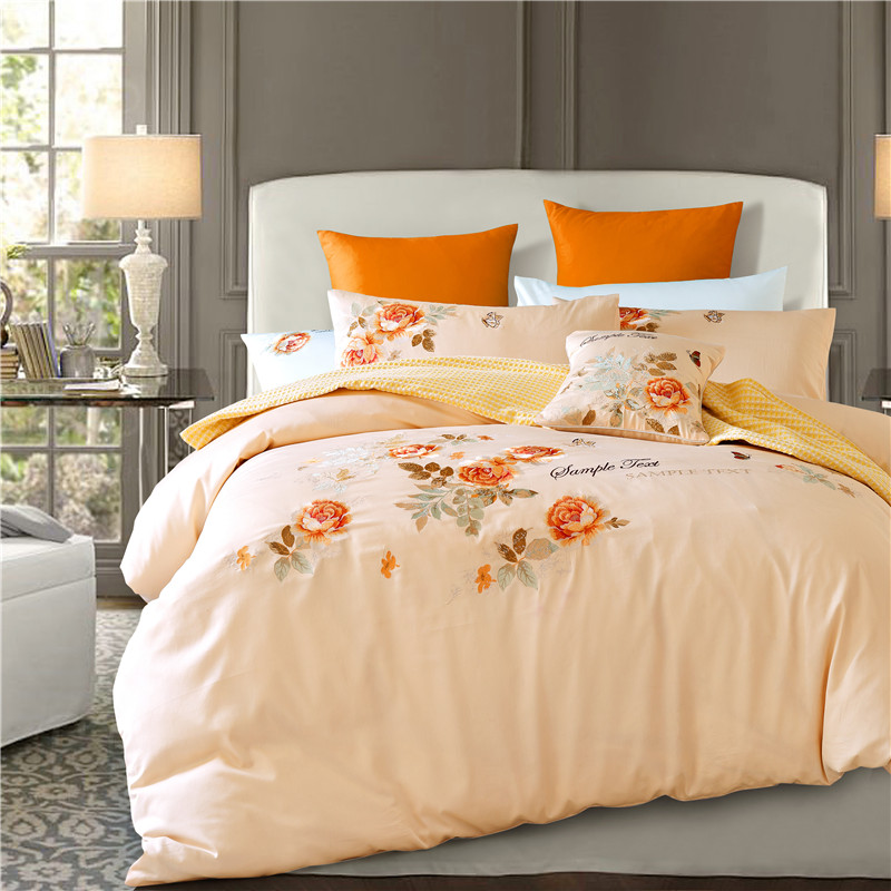 贡缎绣花四件套 卡莱尔