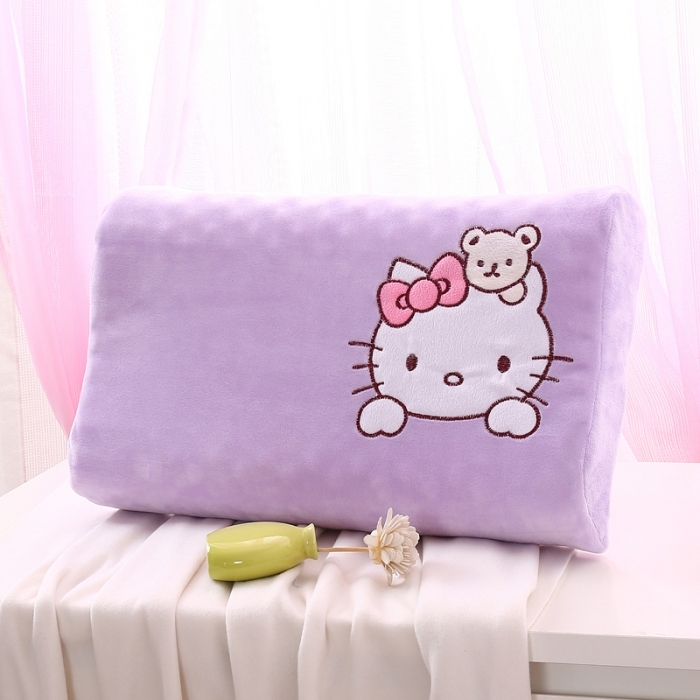 91家纺网 家纺一手货源 找家纺 希咪岚 KT猫贴布绣儿童乳胶枕  紫色