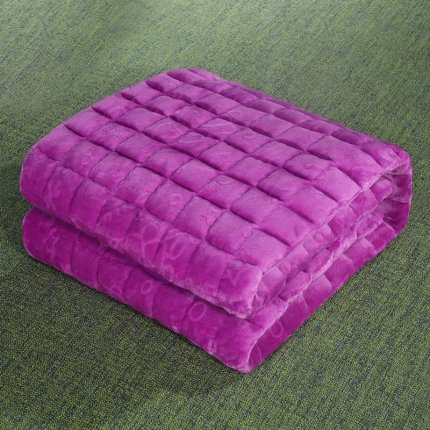 91家纺网 家纺一手货源 找家纺 索弗莱家纺 2021冬季新款 剪花法莱绒加厚床褥床垫 【总】