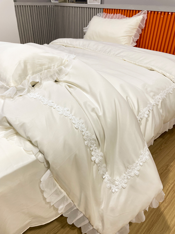 91家纺网 家纺一手货源 找家纺 狂想家 2025新款曲奇水洗真丝系列四件套 曲奇奶油白