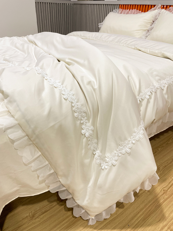 91家纺网 家纺一手货源 找家纺 狂想家 2025新款曲奇水洗真丝系列四件套 曲奇奶油白