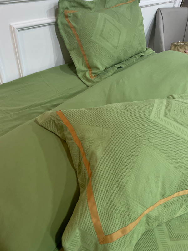 91家纺网 家纺一手货源 找家纺 艾莱2022新华夫格全棉水洗棉四件套-卡诺凡卡诺凡-牛油果绿