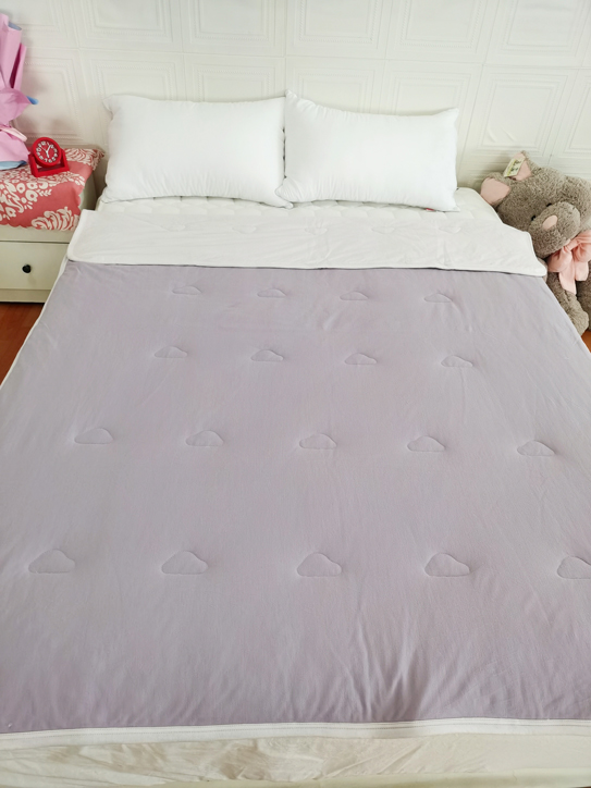 91家纺网 家纺一手货源 找家纺 风向标  2022新款全棉针织棉奶油色双拼夏被 芋紫粉双拼