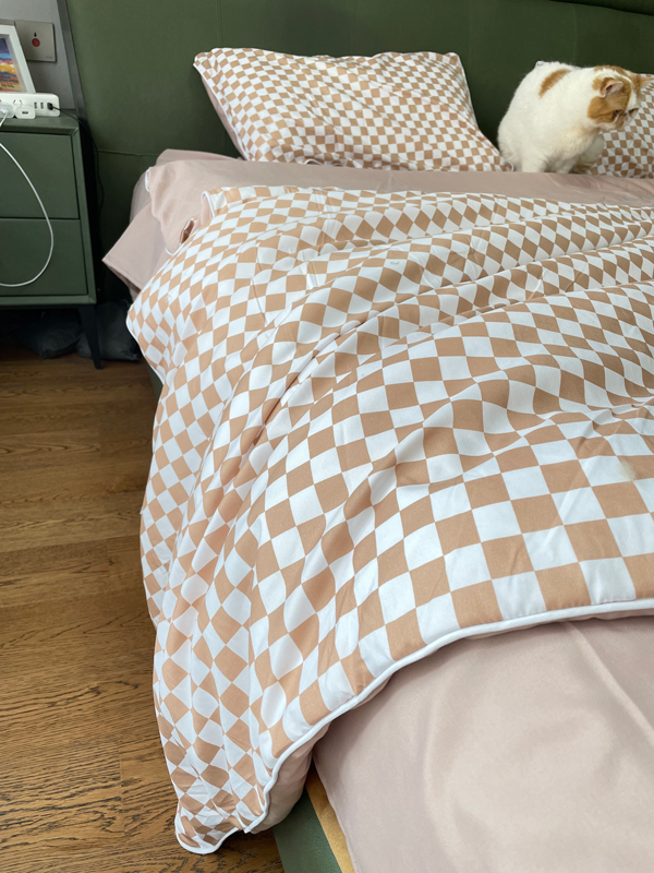 91家纺网 家纺一手货源 找家纺 大米家居 2023新款海岛棉小包边四件套-棋盘格棋盘格-咖色