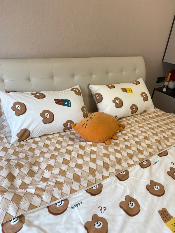 91家纺网 家纺一手货源 找家纺 澳萝拉 2023新款全棉印花四件套会员减5元 熊熊的面包