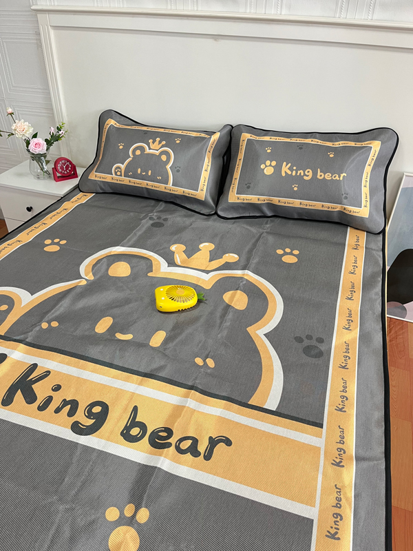 91家纺网 家纺一手货源 找家纺 宅部落 2022新款卡通大版冰丝席 熊者之王