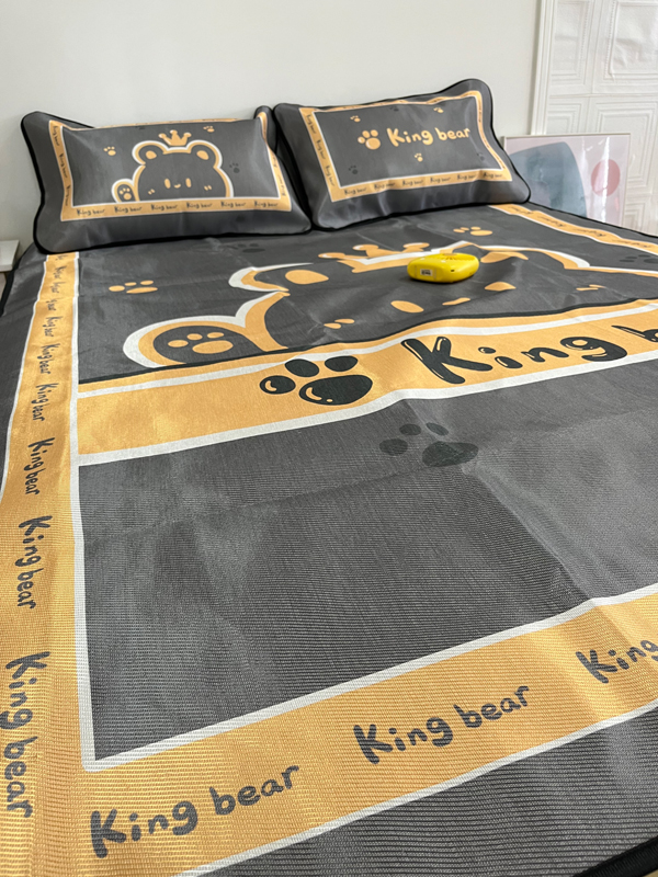 91家纺网 家纺一手货源 找家纺 宅部落 2022新款卡通大版冰丝席 熊者之王