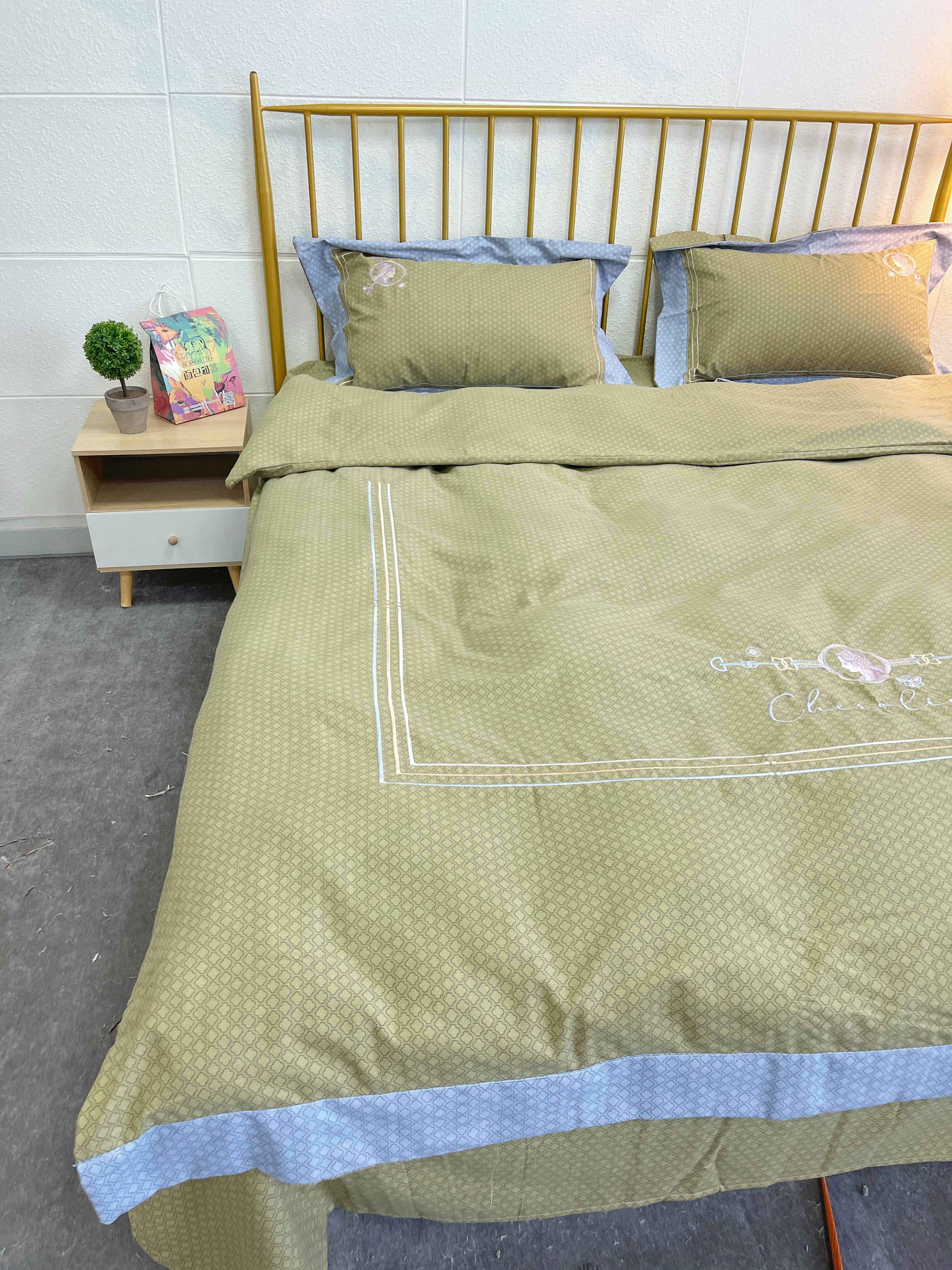 91家纺网 家纺一手货源 找家纺 （总）花漾家居 2023新款秋冬磨毛绣花四件套