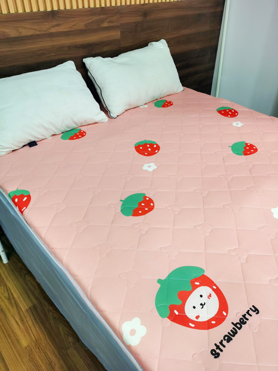 91家纺网 家纺一手货源 找家纺 寐珂家纺 2026新款A类针织大豆双人床垫 草莓宝贝