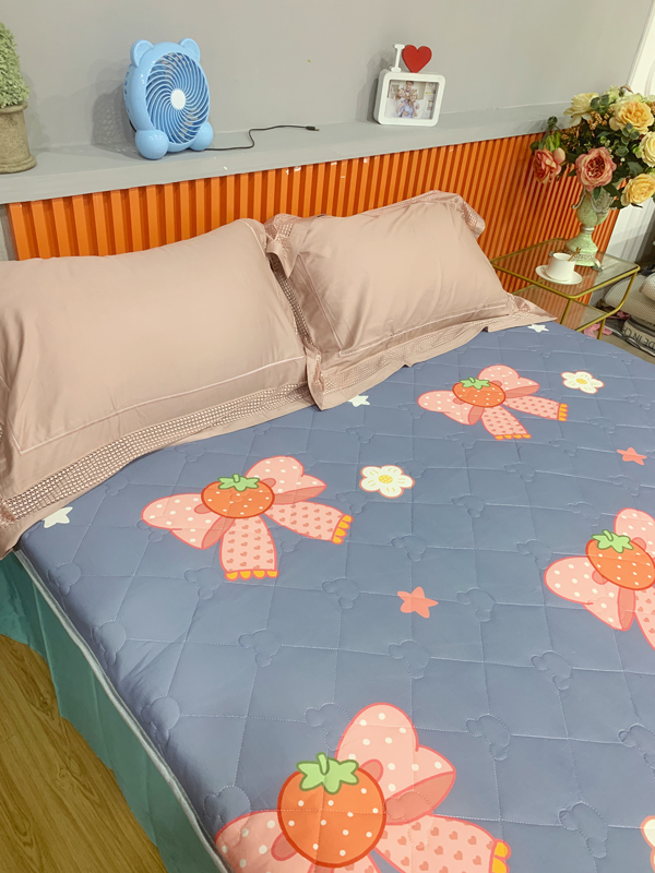 91家纺网 家纺一手货源 找家纺 寐珂家纺 2026新款A类针织大豆双人床垫 花语蝶恋-蓝灰