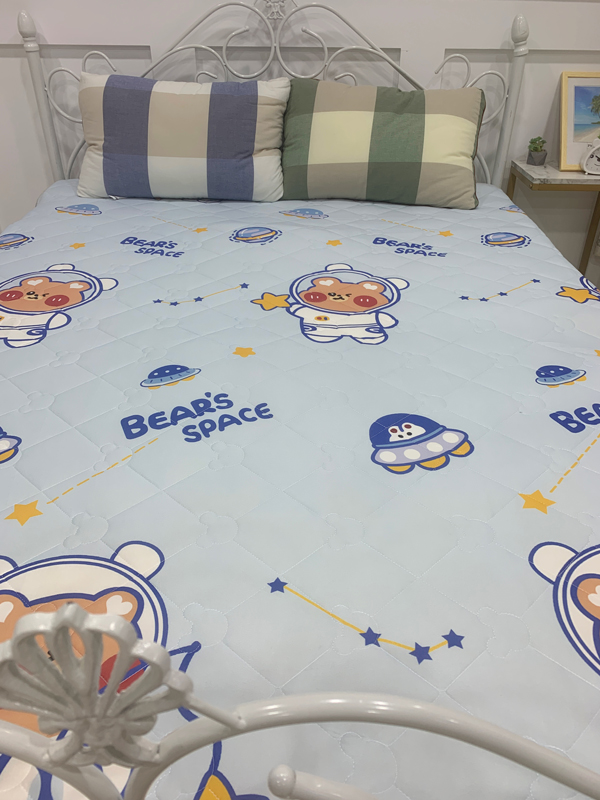 91家纺网 家纺一手货源 找家纺 寐珂家纺 2026新款A类针织大豆双人床垫 太空熊