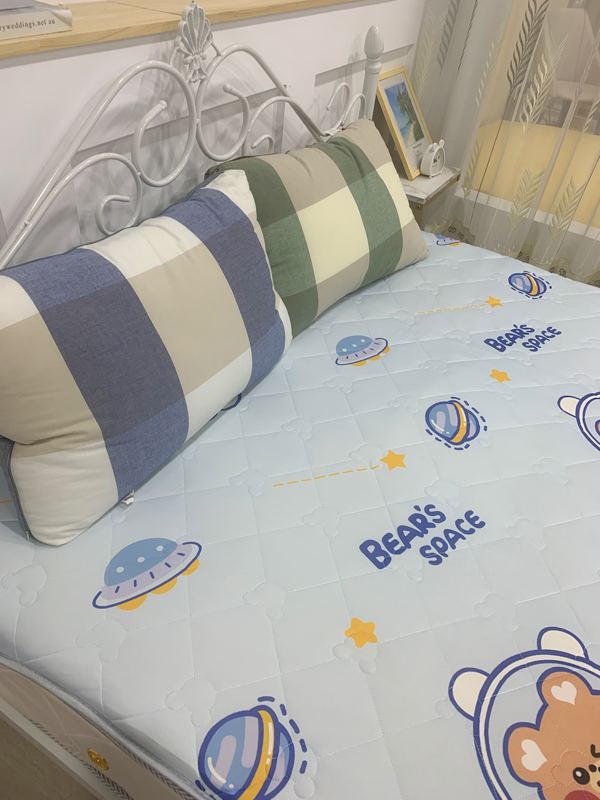 91家纺网 家纺一手货源 找家纺 寐珂家纺 2026新款A类针织大豆双人床垫 太空熊