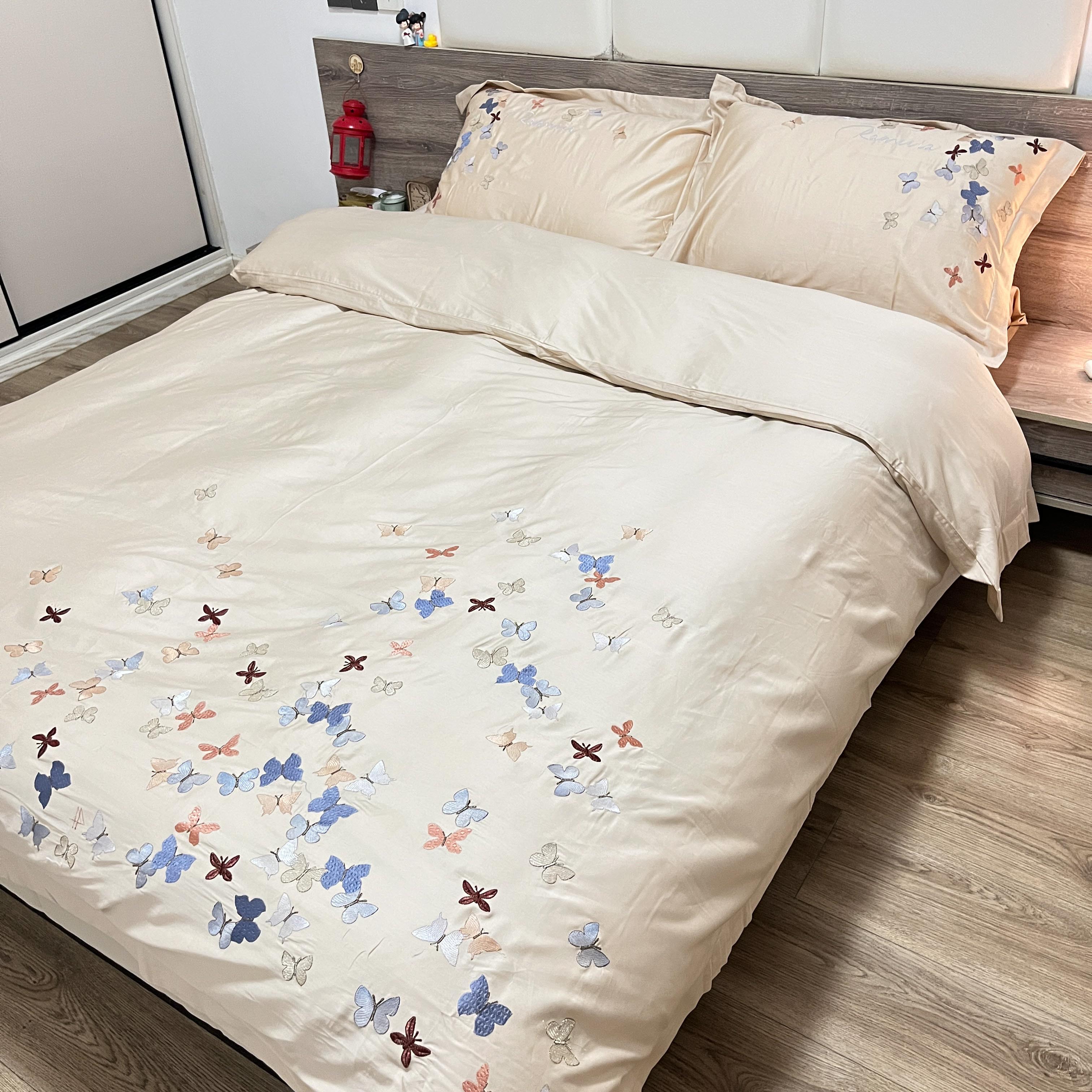 91家纺网 家纺一手货源 找家纺 理想家 2022新款13372全棉刺绣四件套-蝴蝶 金色