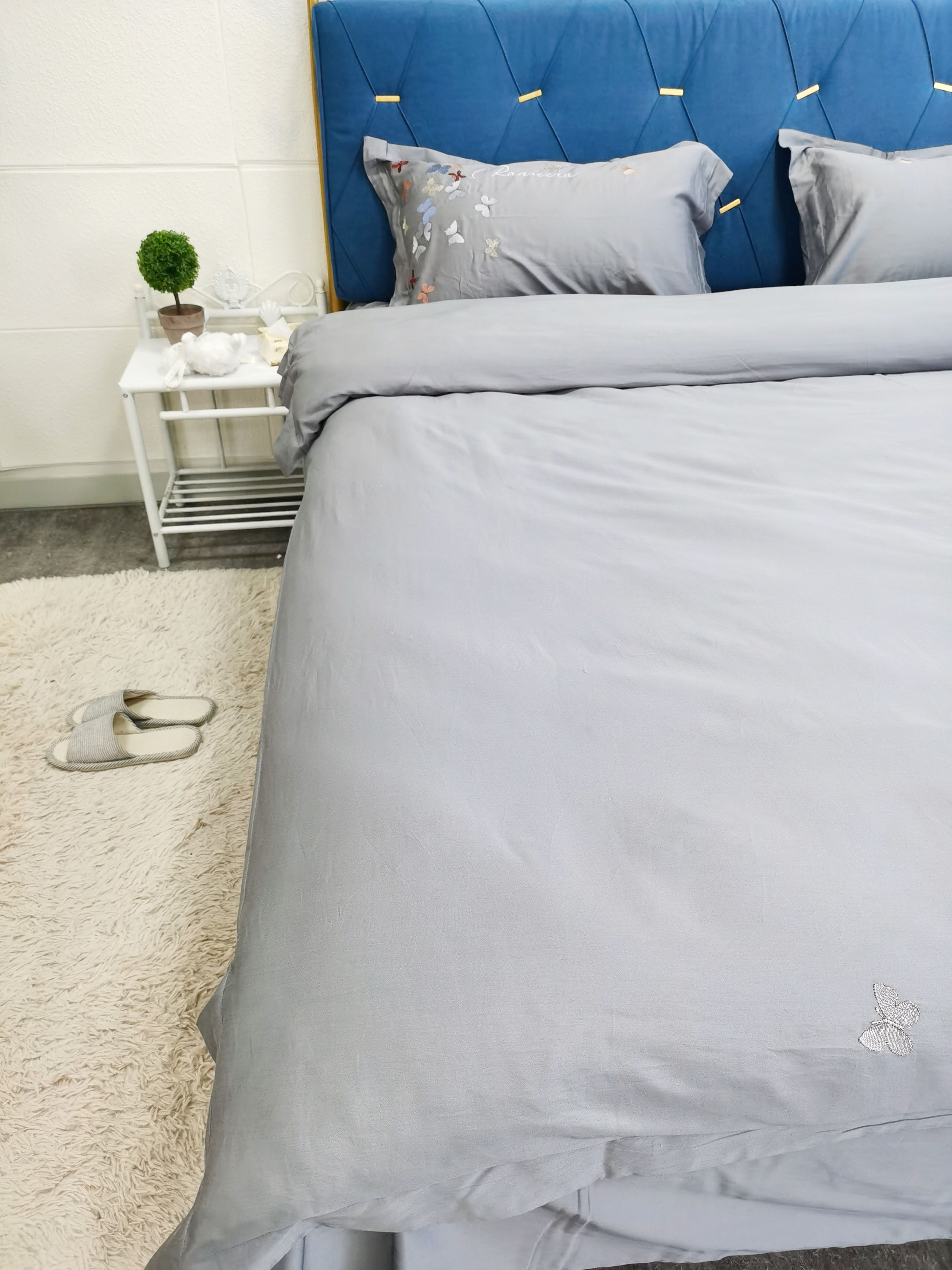 91家纺网 家纺一手货源 找家纺 理想家 2022新款13372全棉刺绣四件套-蝴蝶 灰色