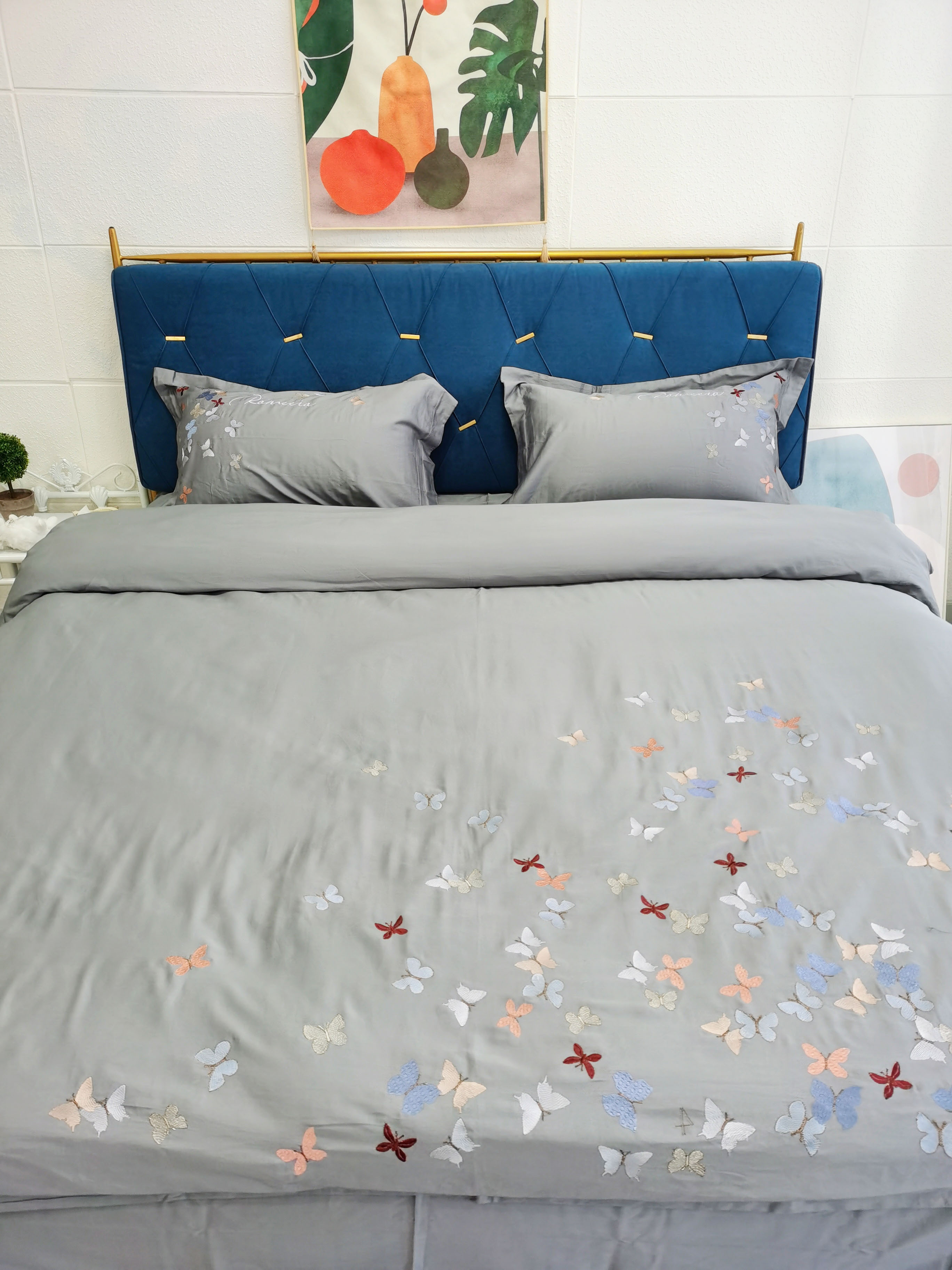 91家纺网 家纺一手货源 找家纺 理想家 2022新款13372全棉刺绣四件套-蝴蝶 灰色