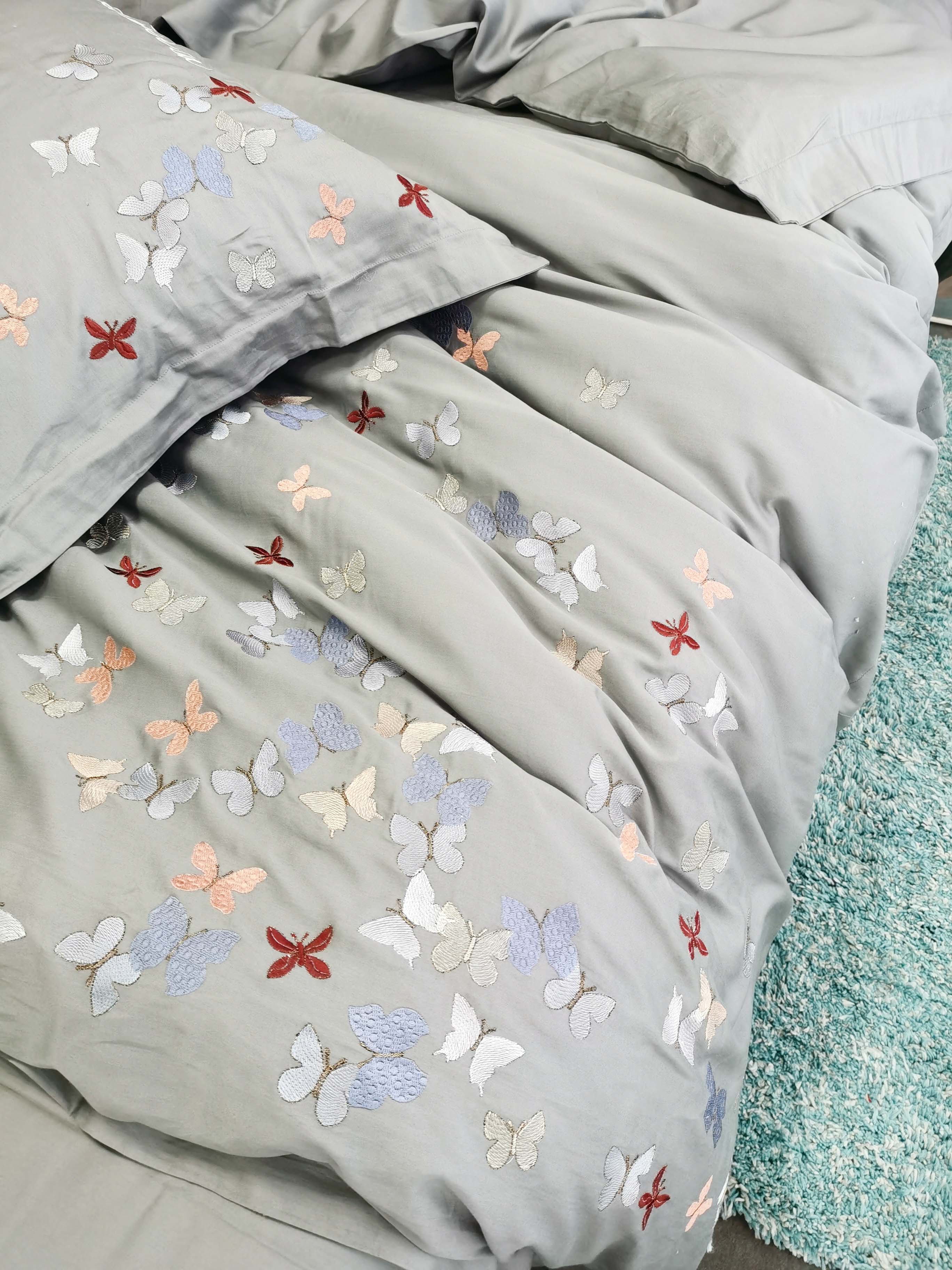 91家纺网 家纺一手货源 找家纺 理想家 2022新款13372全棉刺绣四件套-蝴蝶 灰色