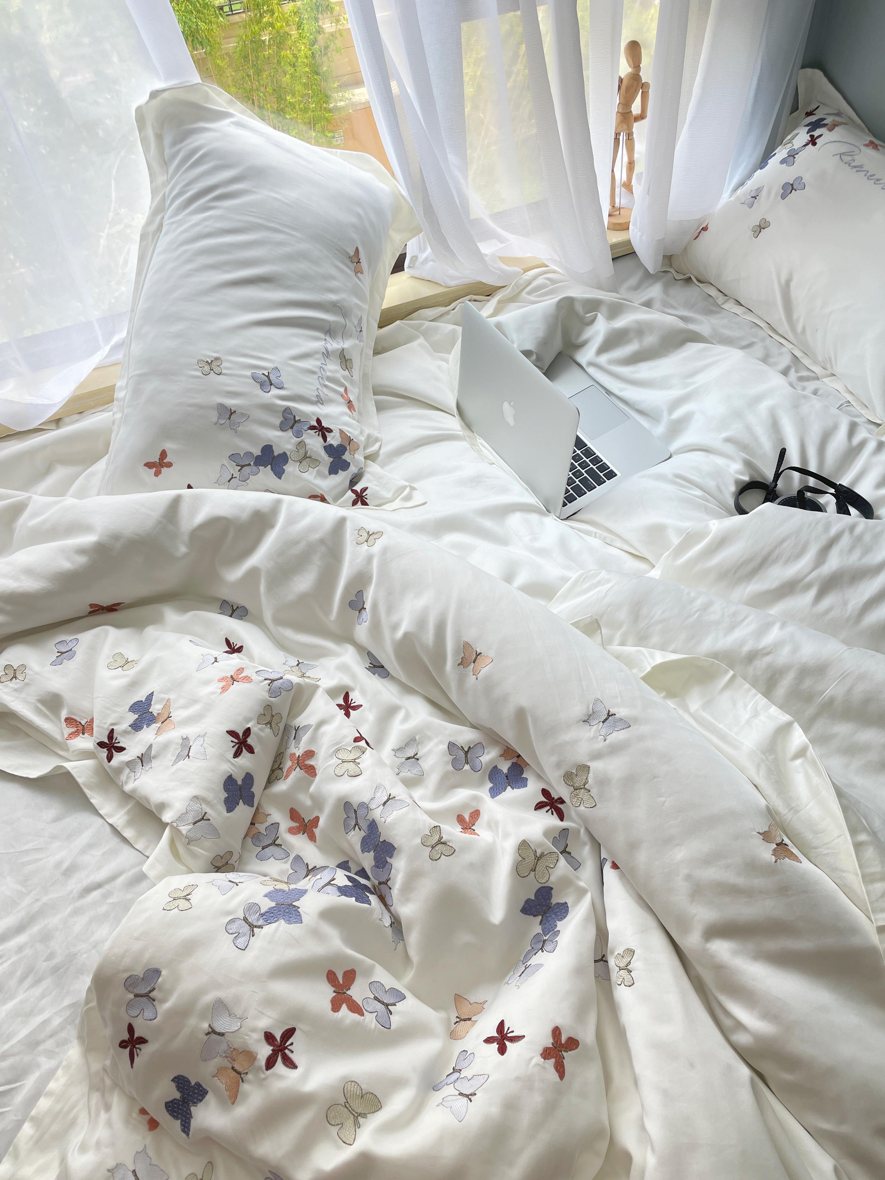 91家纺网 家纺一手货源 找家纺 理想家 2022新款13372全棉刺绣四件套-蝴蝶 白色