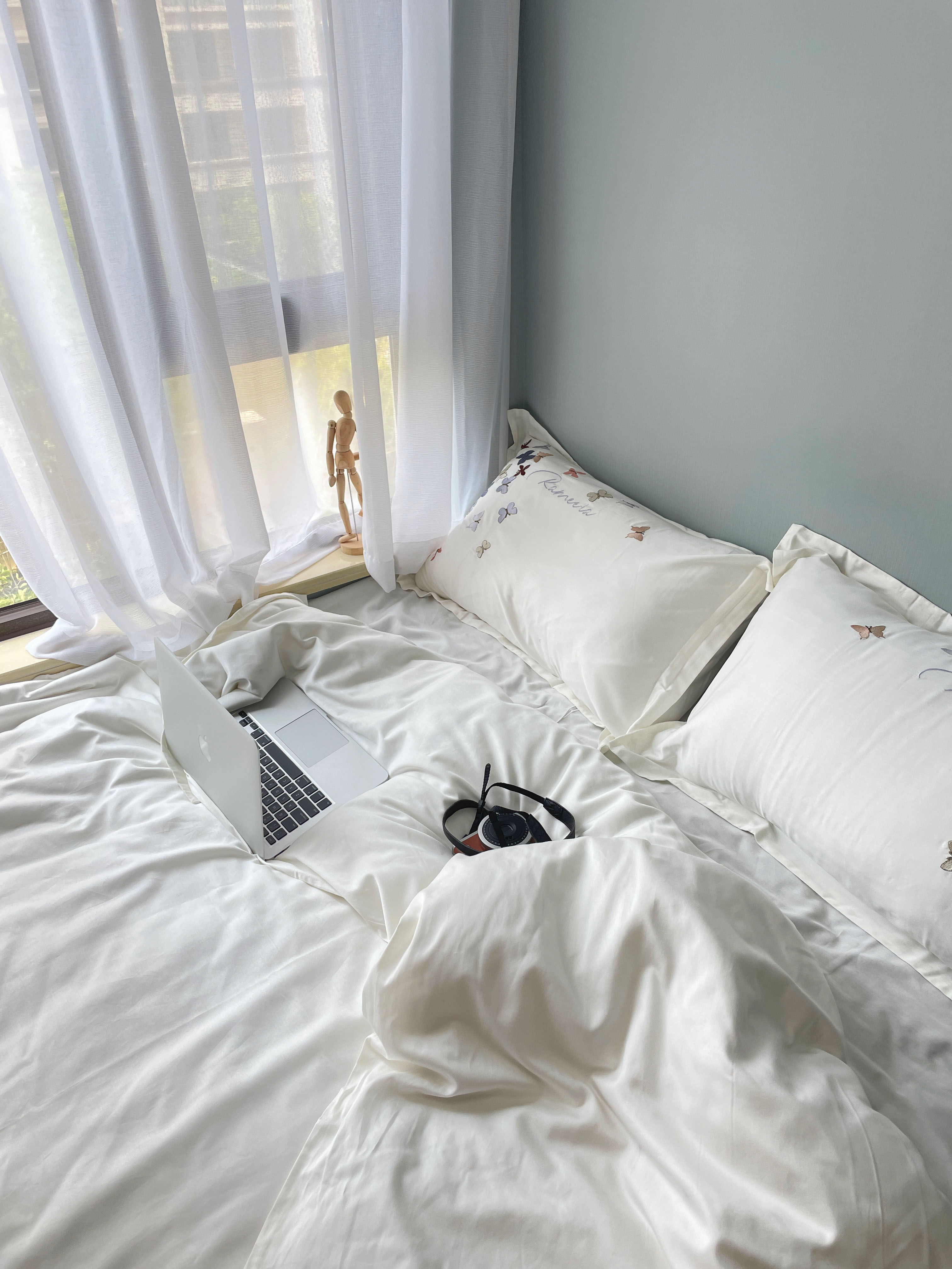 91家纺网 家纺一手货源 找家纺 理想家 2022新款13372全棉刺绣四件套-蝴蝶 白色