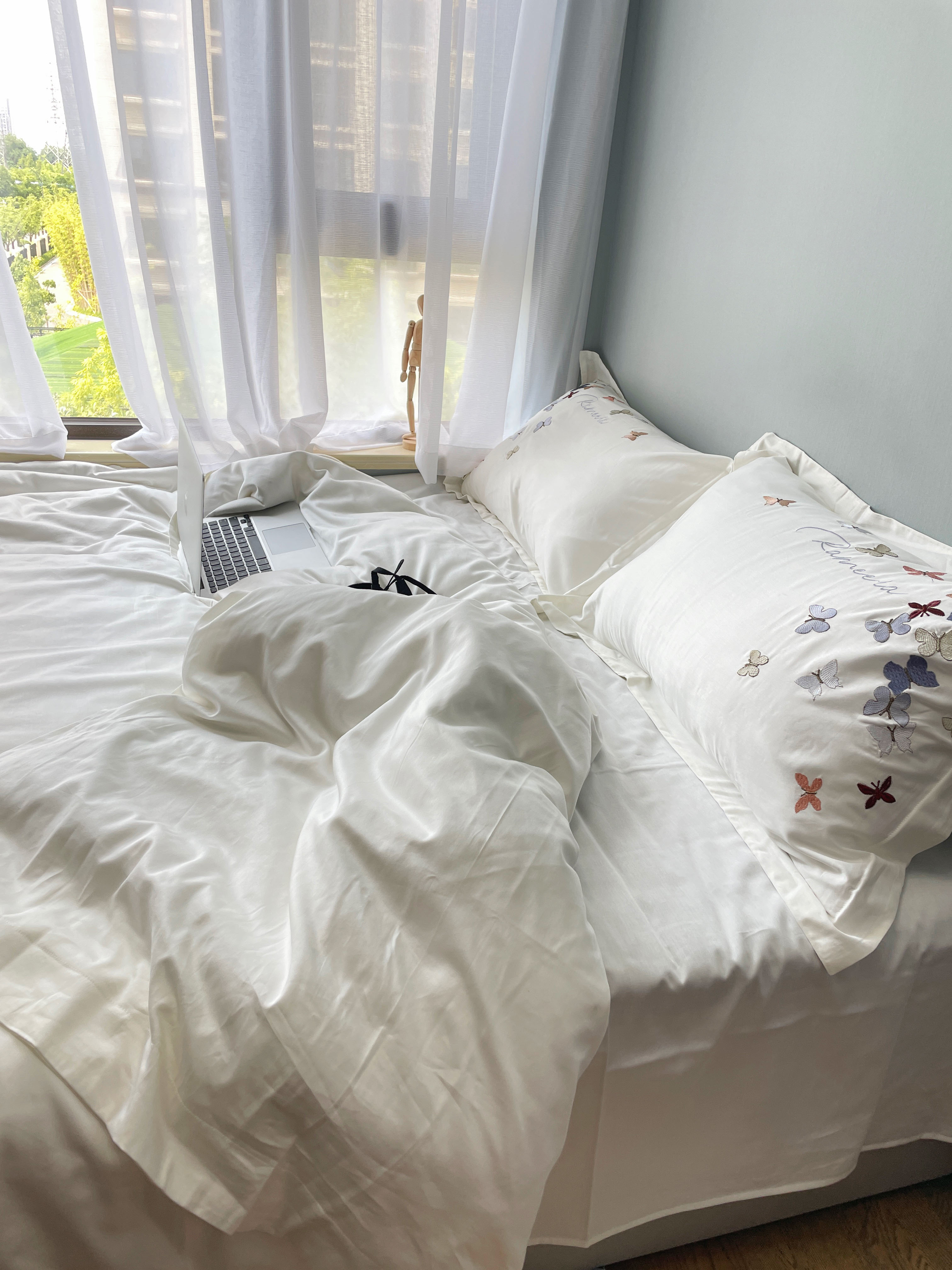 91家纺网 家纺一手货源 找家纺 理想家 2022新款13372全棉刺绣四件套-蝴蝶 白色