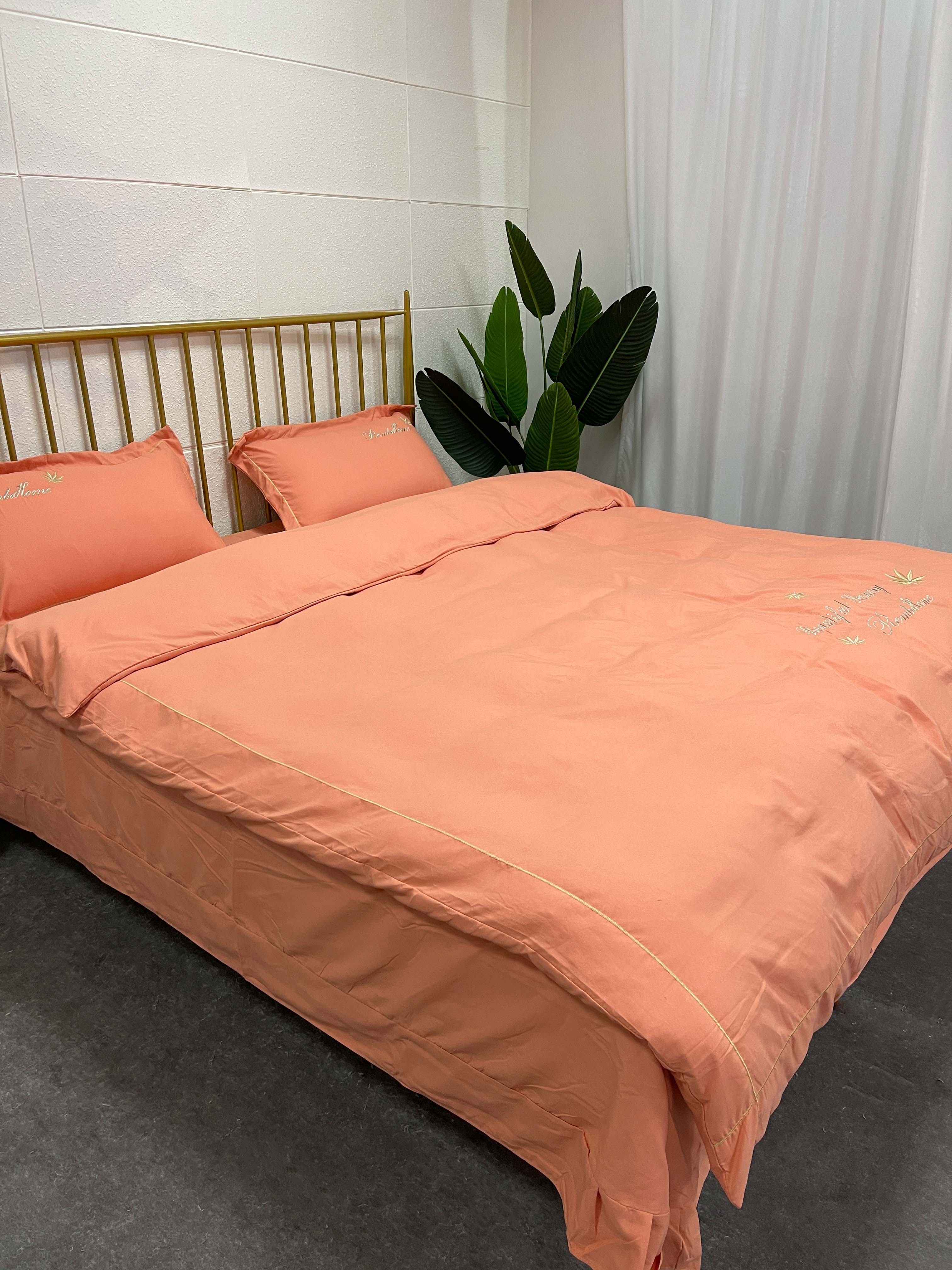 91家纺网 家纺一手货源 找家纺 靓生活2022新款磨毛刺绣四件套轻奢风 伯尔曼-西洋桔