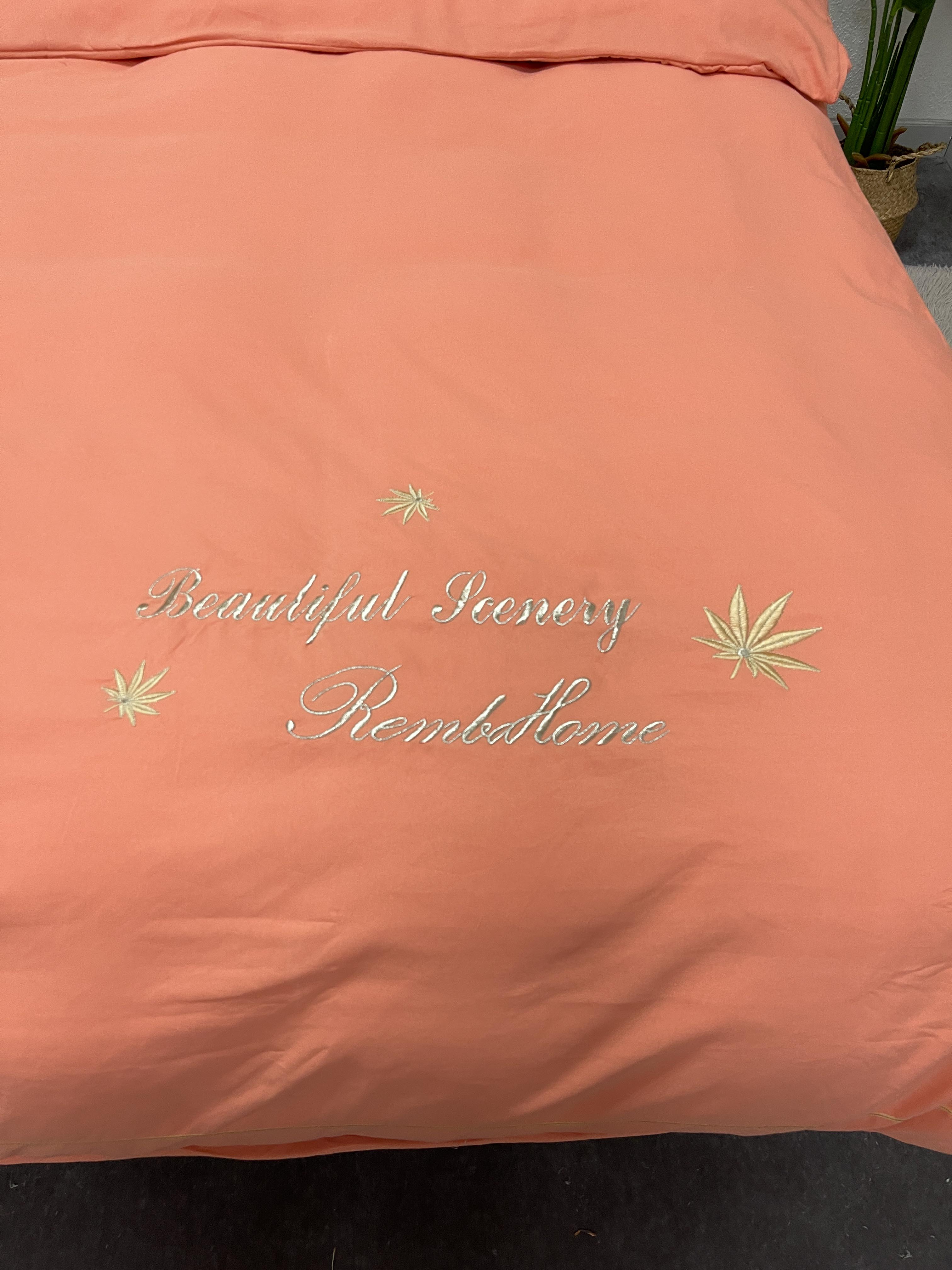 91家纺网 家纺一手货源 找家纺 靓生活2022新款磨毛刺绣四件套轻奢风 伯尔曼-西洋桔