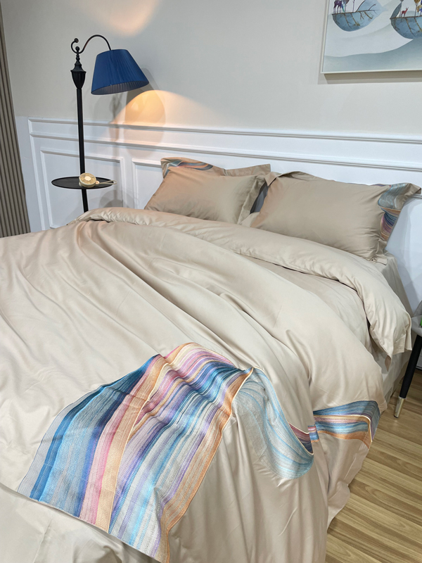 91家纺网 家纺一手货源 找家纺 魅都新款阿克苏长绒棉刺绣轻奢凤四件套邂逅彩虹香槟金