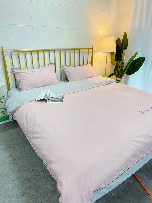 91家纺网 家纺一手货源 找家纺 艾莱2023新款A类新疆长绒棉加厚柔顺磨毛四件套瑞秋-烟粉