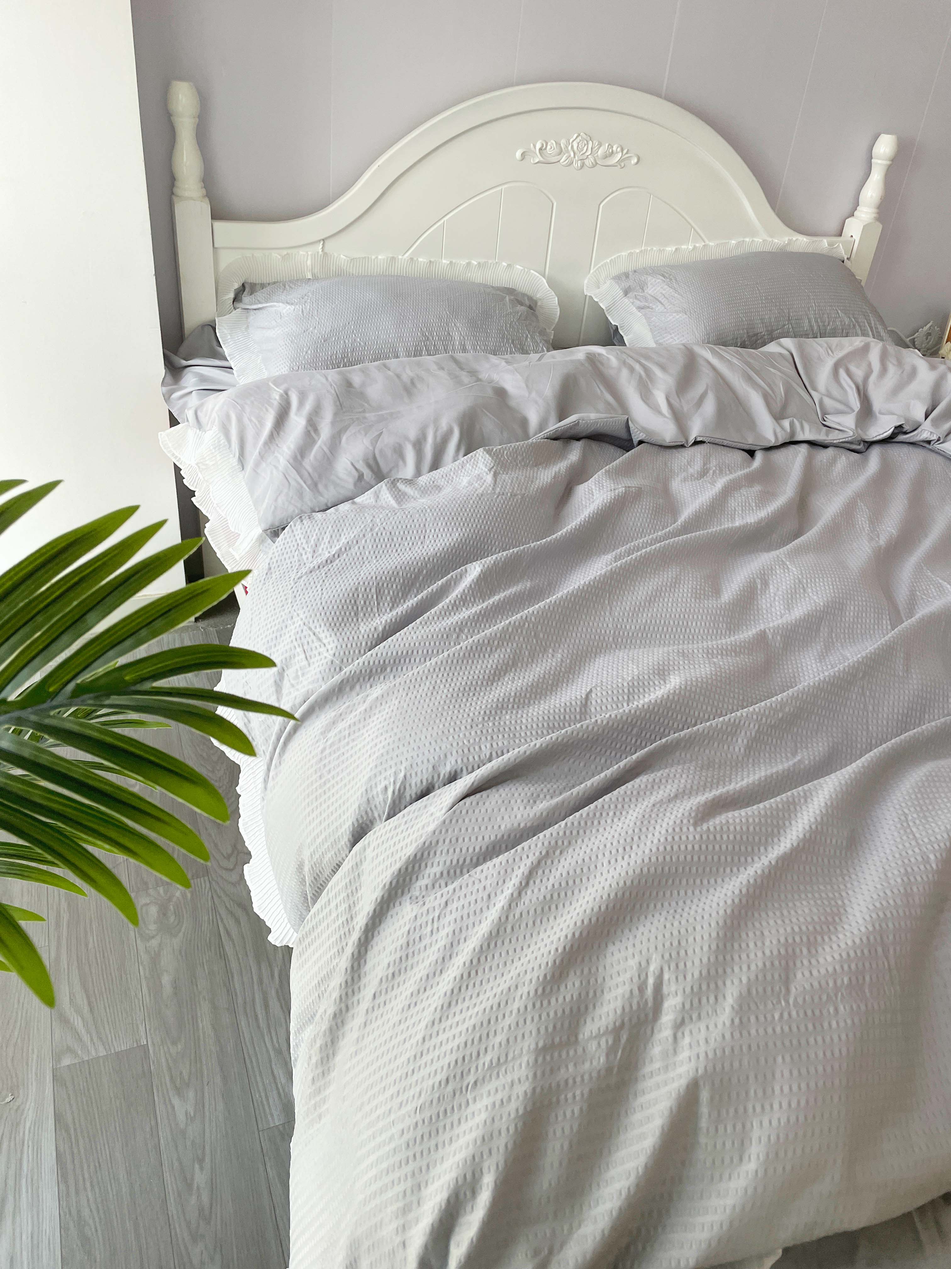 91家纺网 家纺一手货源 找家纺 慕澄家纺 2022新款华夫格雪纺花边四件套 情调灰