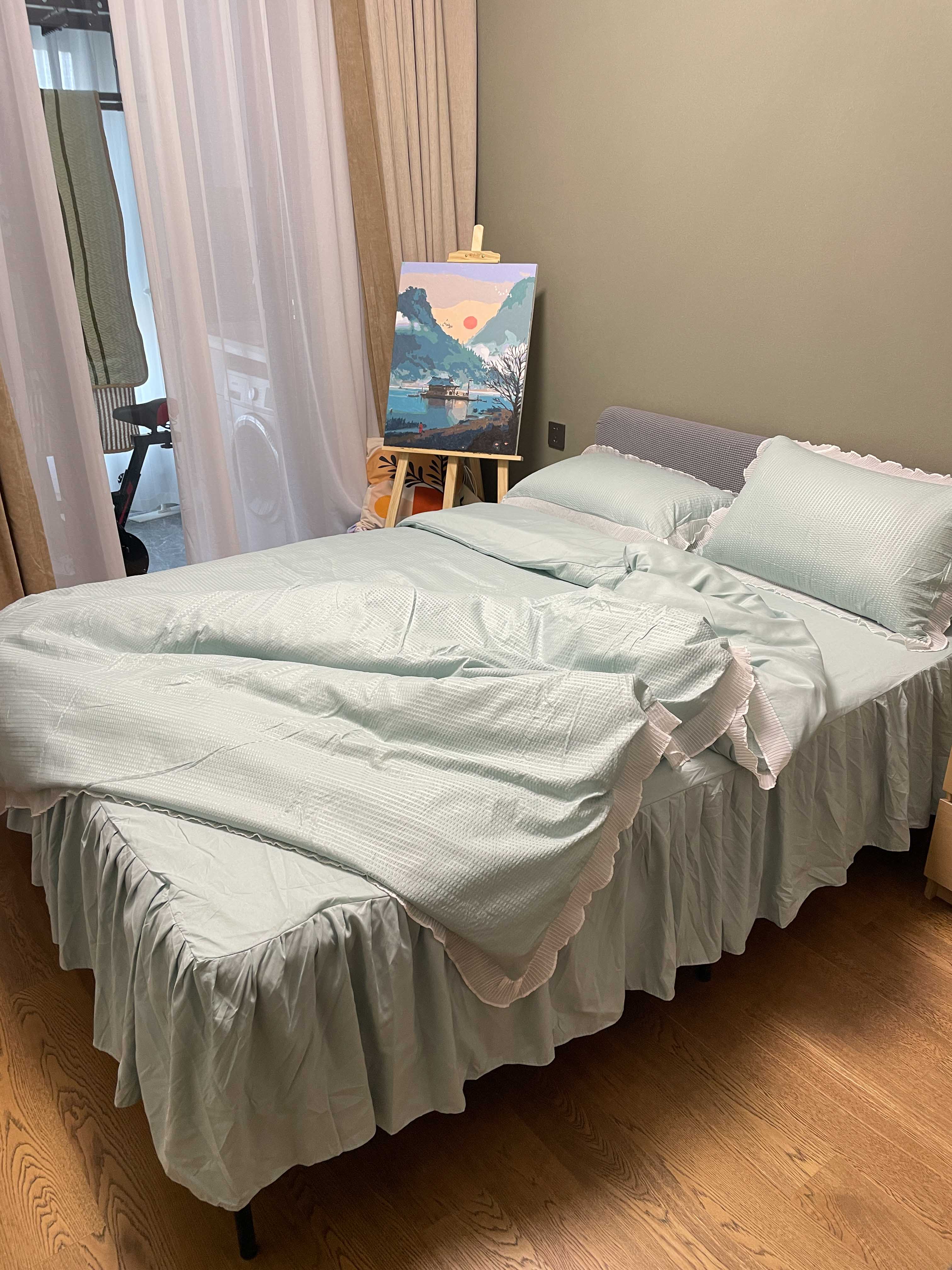 91家纺网 家纺一手货源 找家纺 慕澄家纺 2022新款华夫格雪纺花边四件套 湖水绿