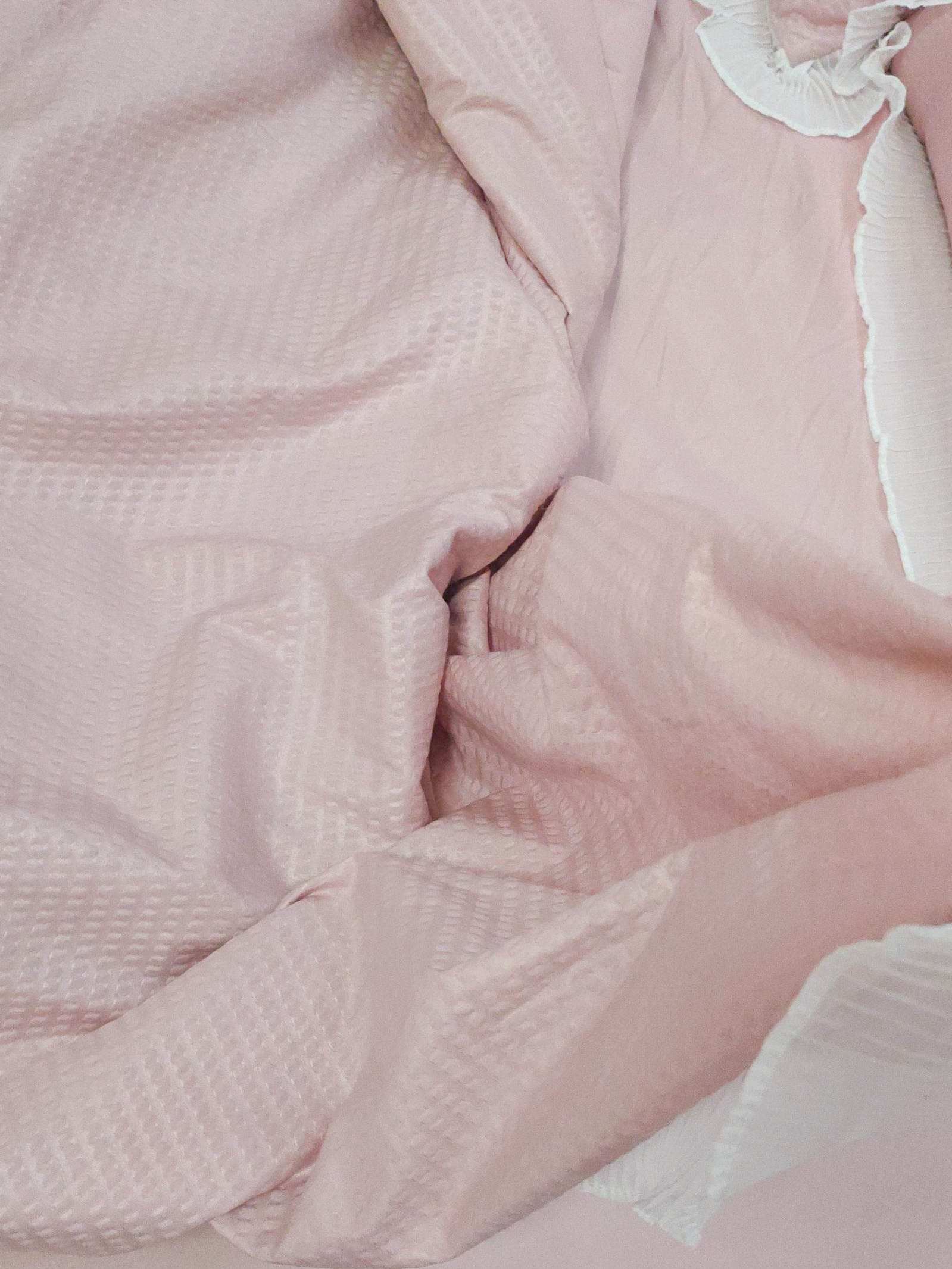 91家纺网 家纺一手货源 找家纺 慕澄家纺 2022新款华夫格雪纺花边四件套 浅豆沙