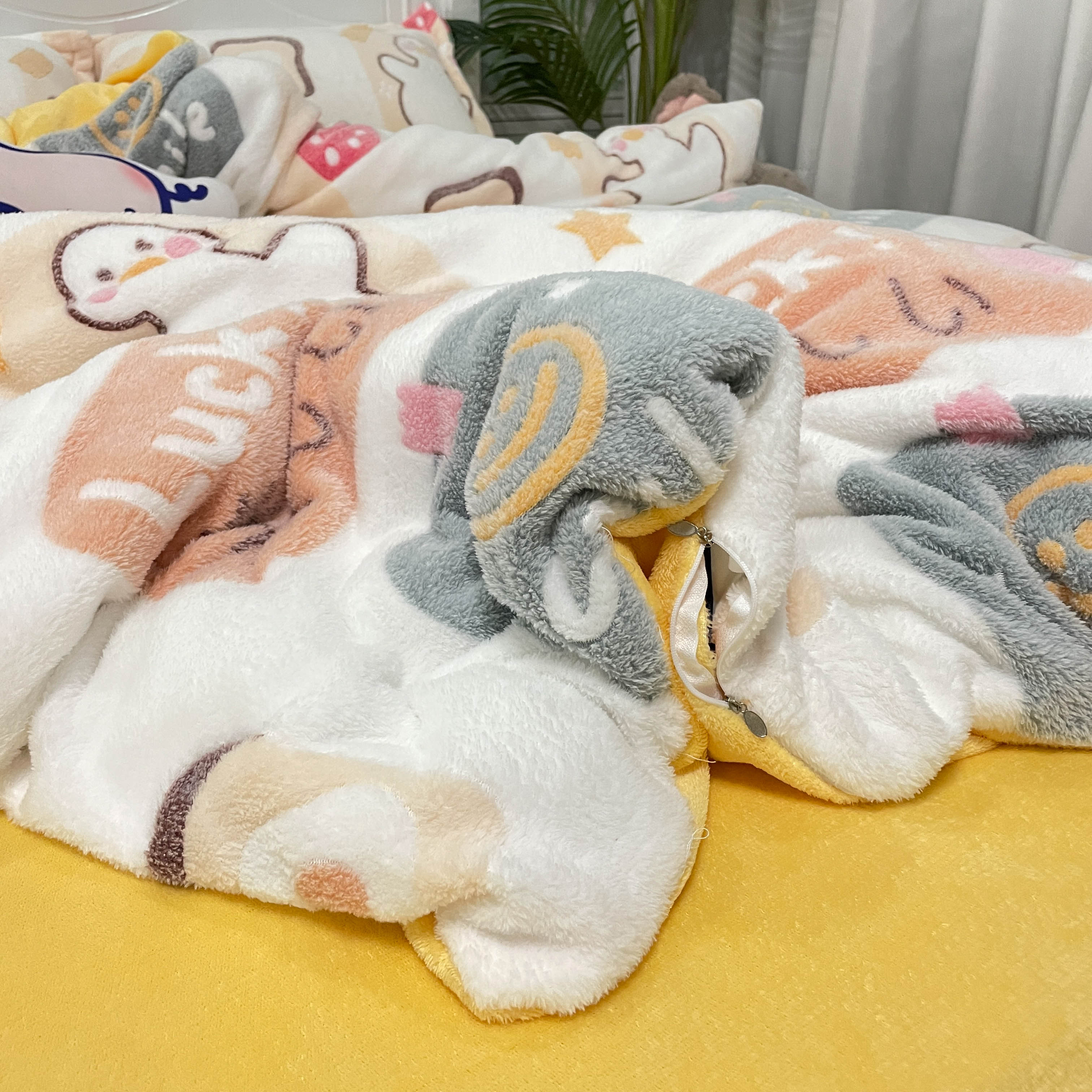 91家纺网 家纺一手货源 找家纺 川悦生活 2024新款立体雪花绒卡通四件套牛奶绒四件套 小鸭故事