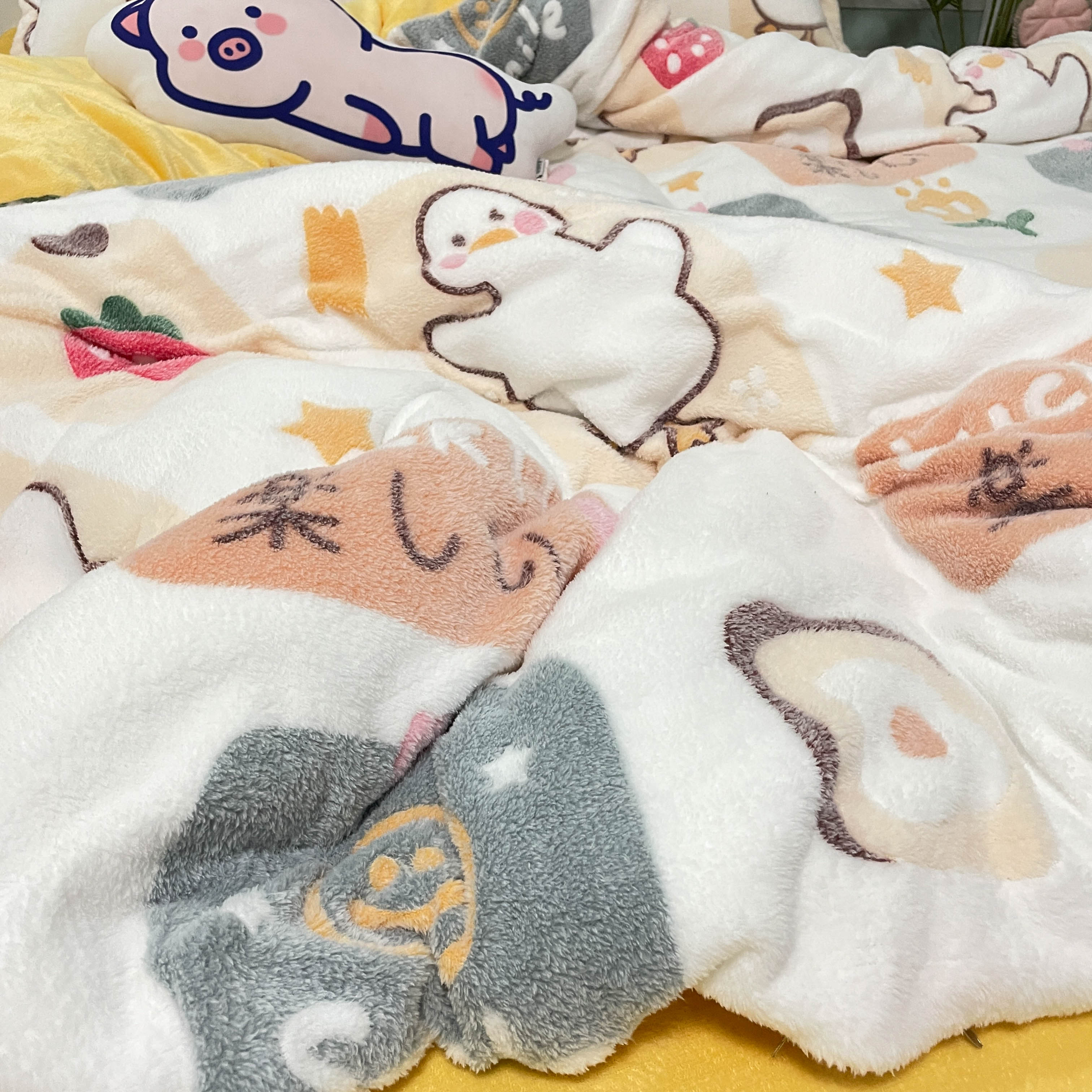 91家纺网 家纺一手货源 找家纺 川悦生活 2024新款立体雪花绒卡通四件套牛奶绒四件套 小鸭故事