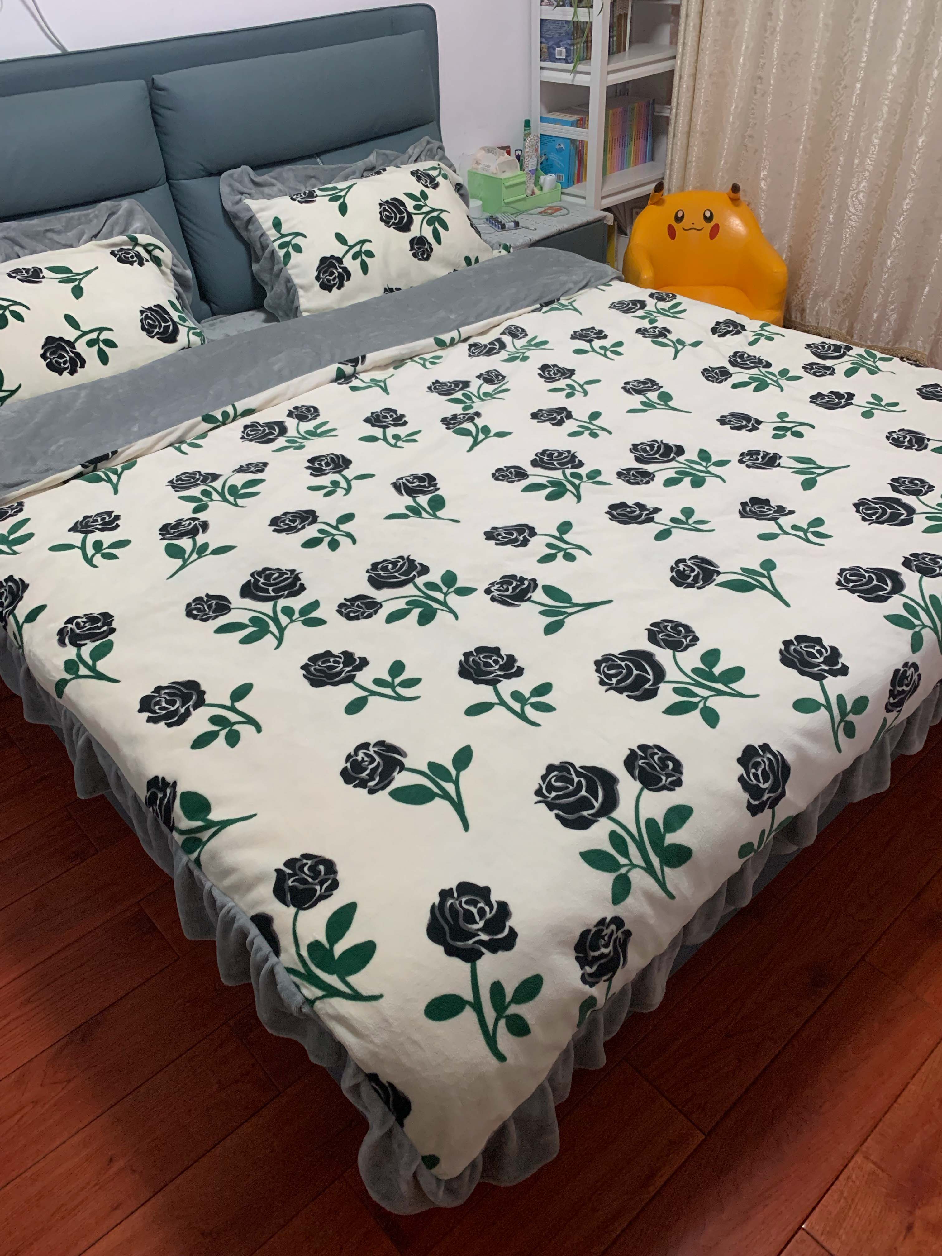 91家纺网 家纺一手货源 找家纺 花伞新款韩版花边高克重牛奶绒小清新四件套 韩版-荒野玫瑰