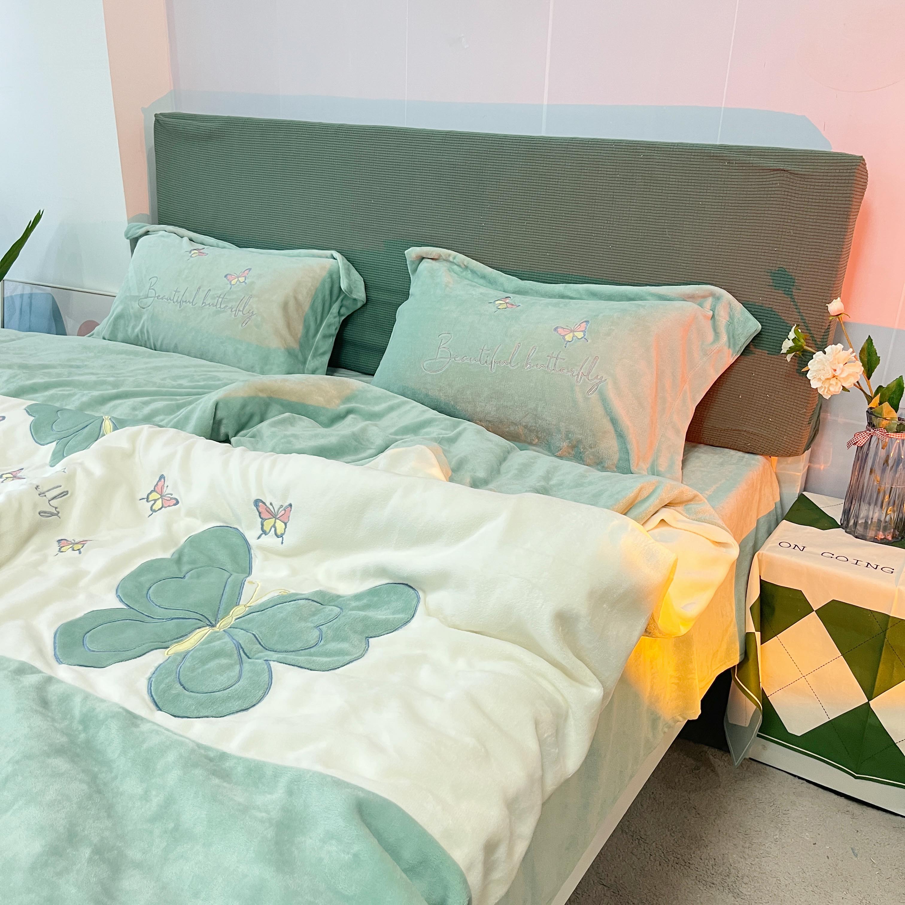 91家纺网 家纺一手货源 找家纺 你好美丽刺绣款200克牛奶绒四件套（含买家秀）蝶雨纷飞绿