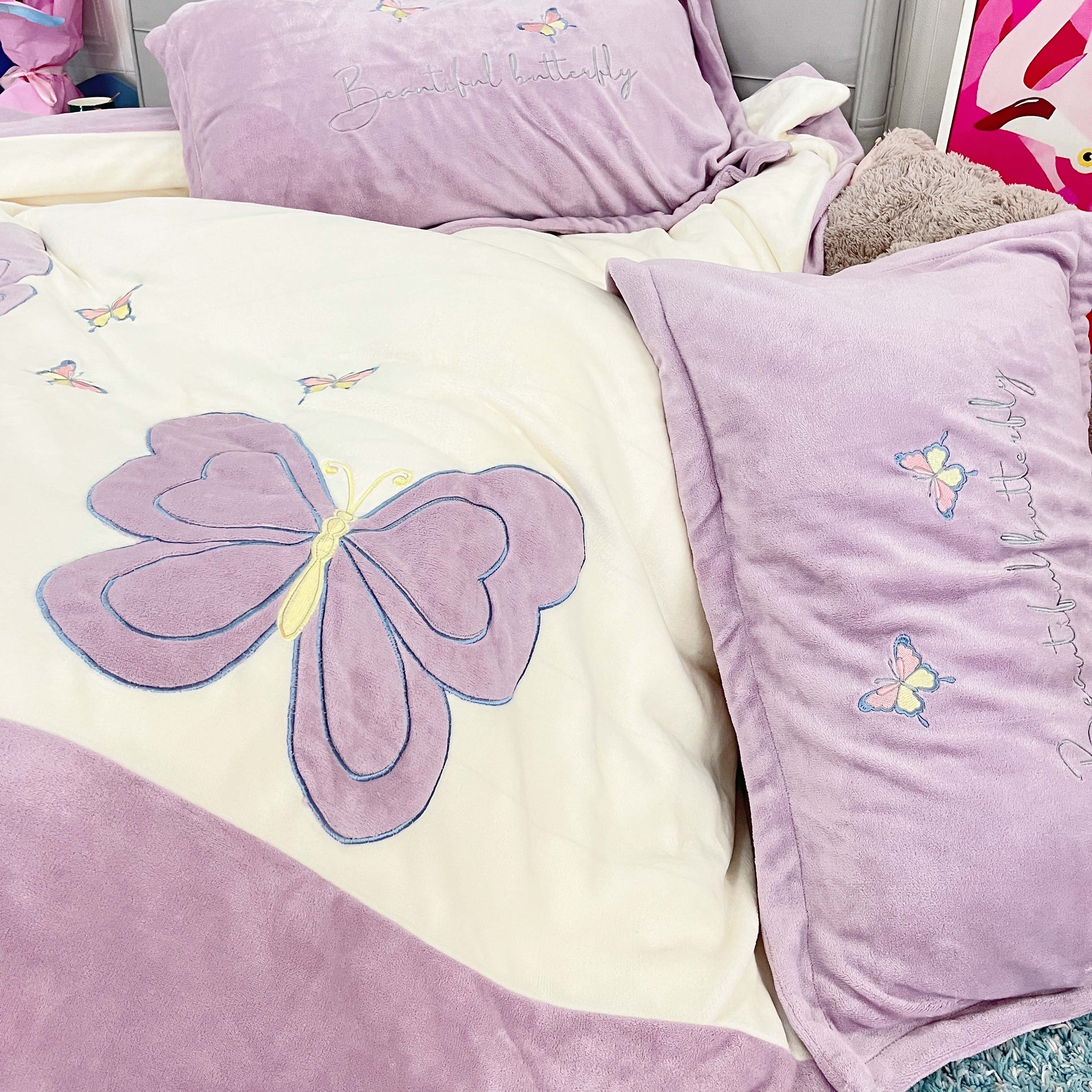 91家纺网 家纺一手货源 找家纺 你好美丽 刺绣款200克牛奶绒四件套（含买家秀）蝶雨纷飞紫