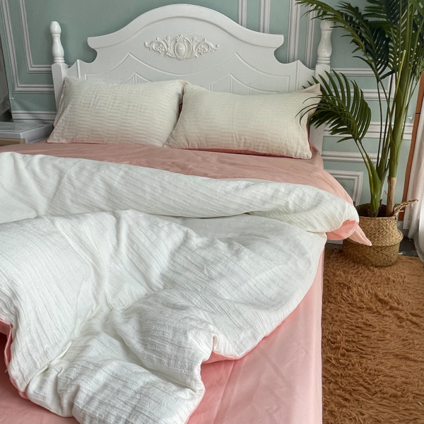 91家纺网 家纺一手货源 找家纺 沐晴2022新款简约纯棉双拼泡泡纱全棉床单床笠款四件套白粉玉