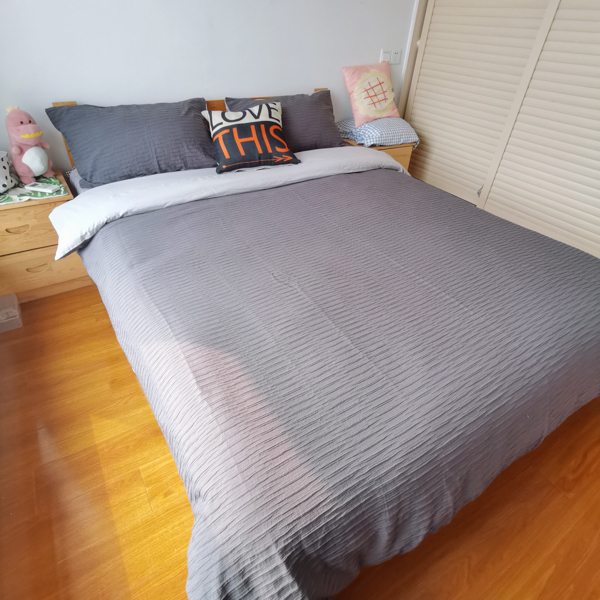 91家纺网 家纺一手货源 找家纺 沐晴 2022新款简约纯棉双拼泡泡纱全棉床单床笠款四件套黑灰