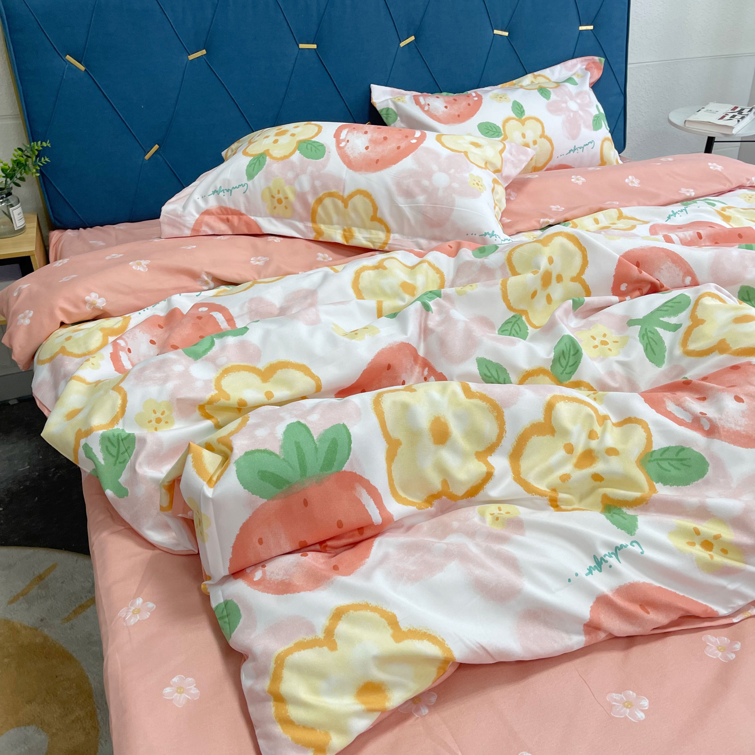 91家纺网 家纺一手货源 找家纺 艾橙2022秋冬新款140g植物羊绒磨毛四件套系列 草莓物语