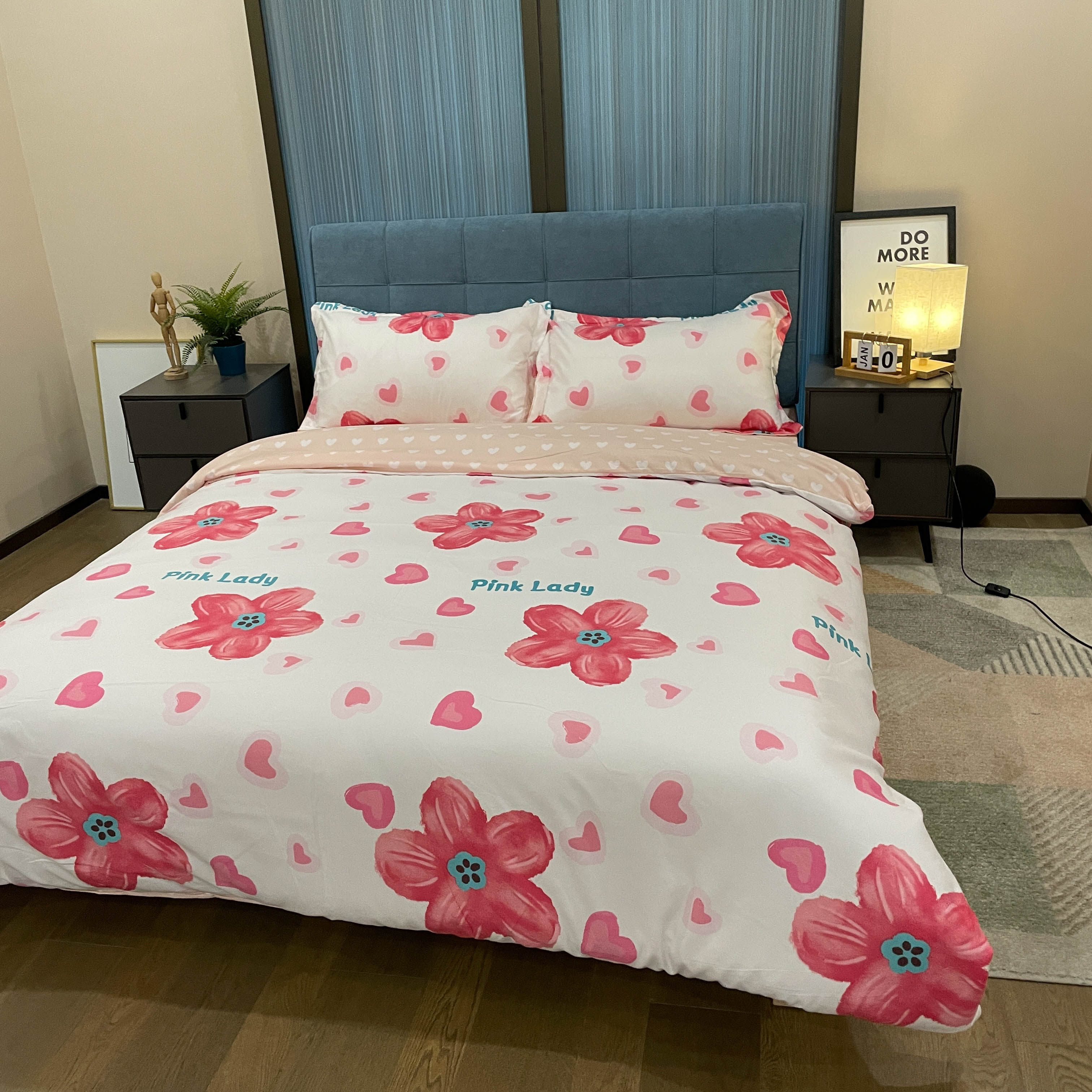 91家纺网 家纺一手货源 找家纺 艾橙2022秋冬新款140g植物羊绒磨毛四件套系列 花舞爱恋