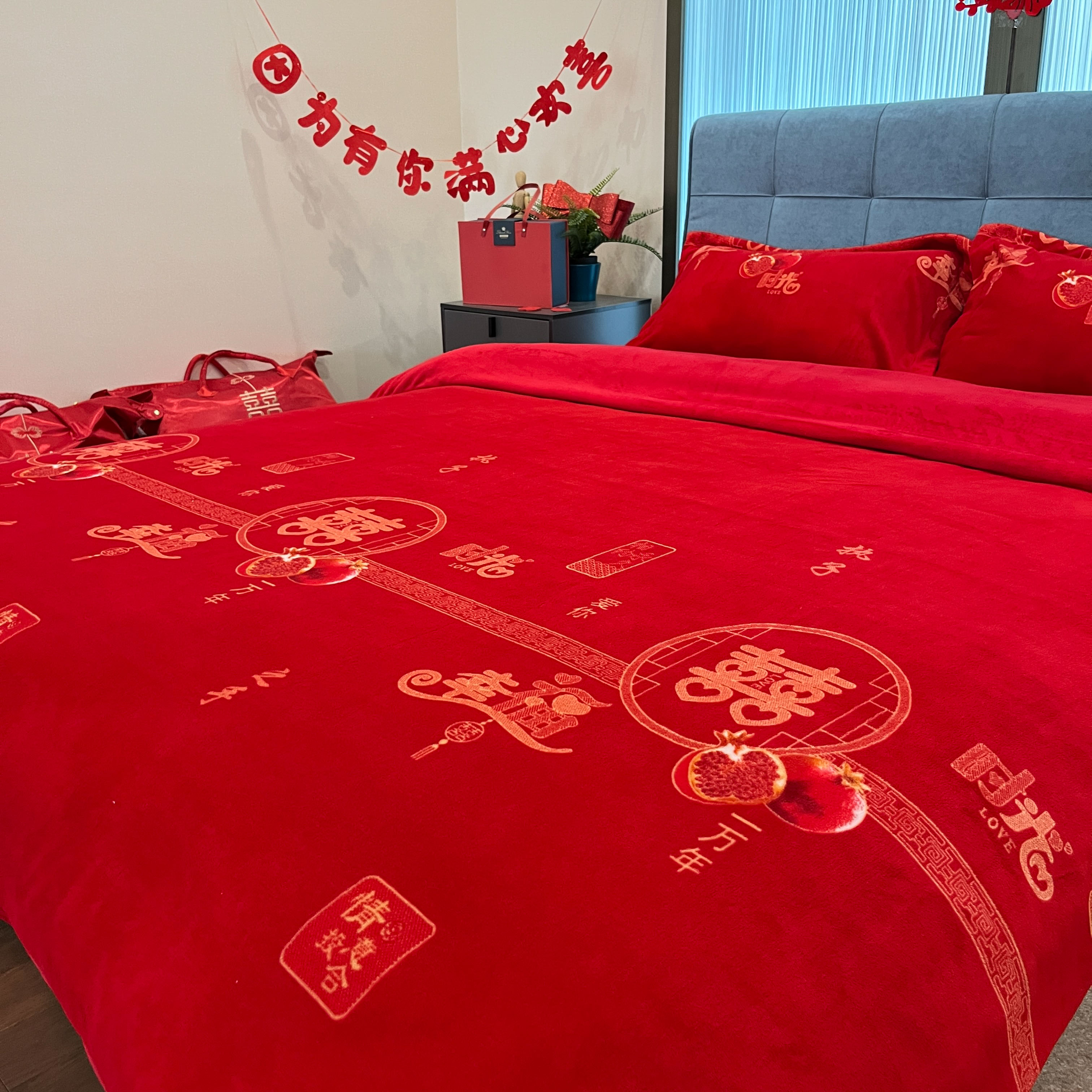 91家纺网 家纺一手货源 找家纺 金麦家纺 新款婚庆牛奶绒印花婚庆被大红喜被四件套 执子之手