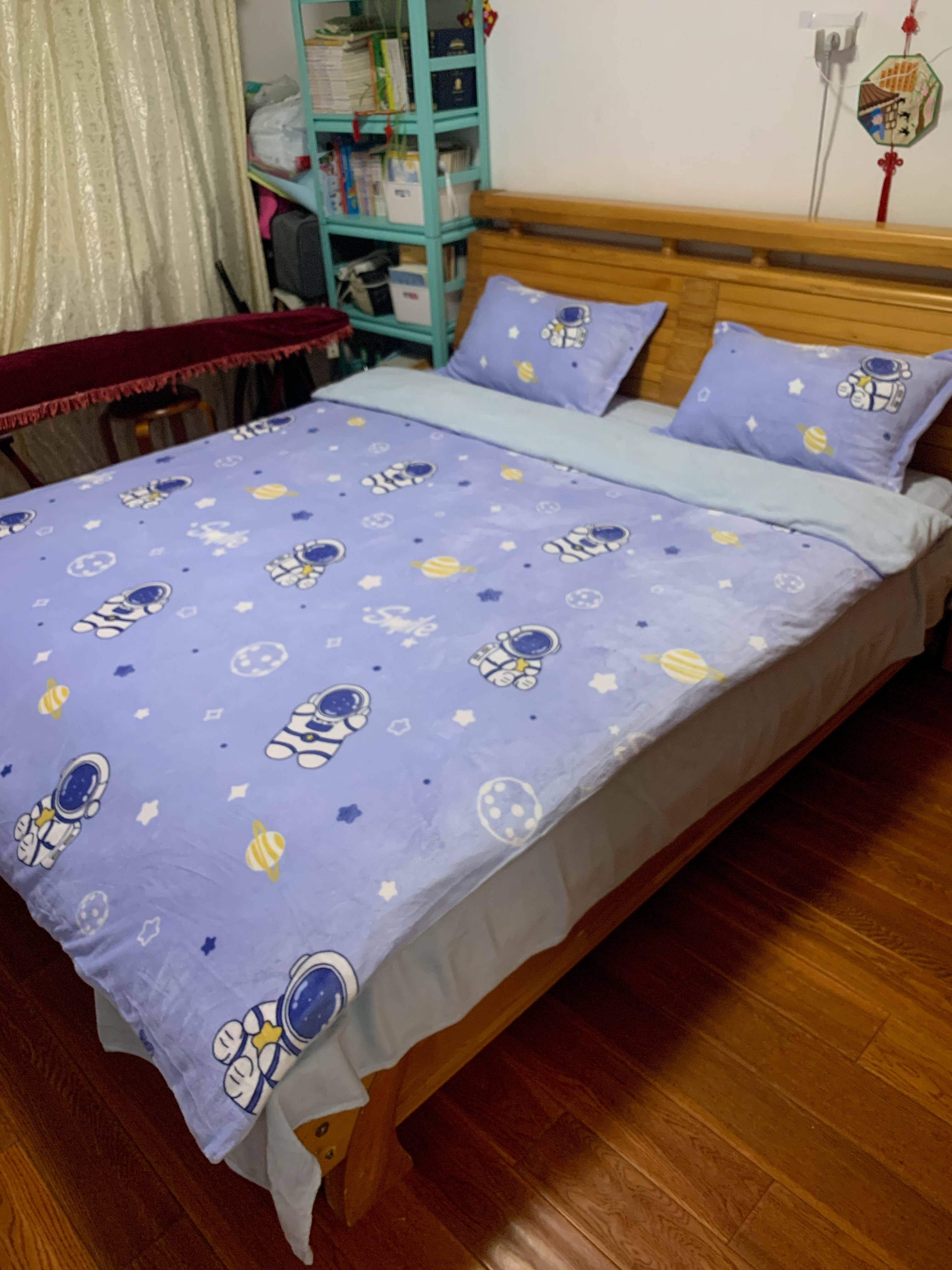 91家纺网 家纺一手货源 找家纺 川悦生活2022供货高克重小清新牛奶绒印花四件套 星星宇航员